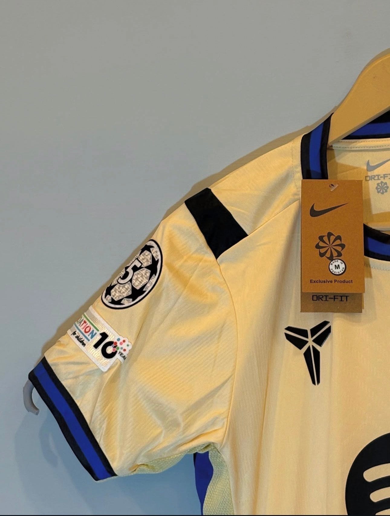 FC Barcelona 25/26 Away Jersey